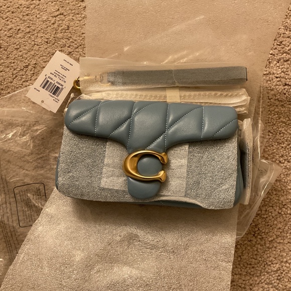 Authentic Coach Quilted Wrislet  Crossbody Tabby - Picture 5 of 5